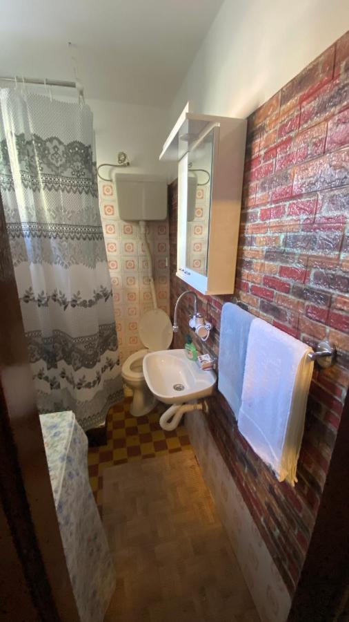 Arni Apartments Donja Vrezina Экстерьер фото